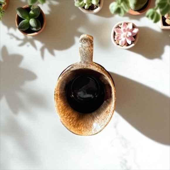 McCoy Brown Galzed Drip pitcher - Picture 5 of 6